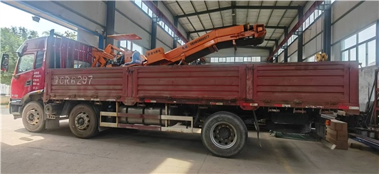 善車峪客戶訂購60輪式扒渣機發貨